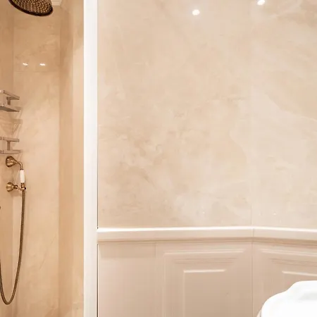 Elegant Luxury On Champs Elysees
